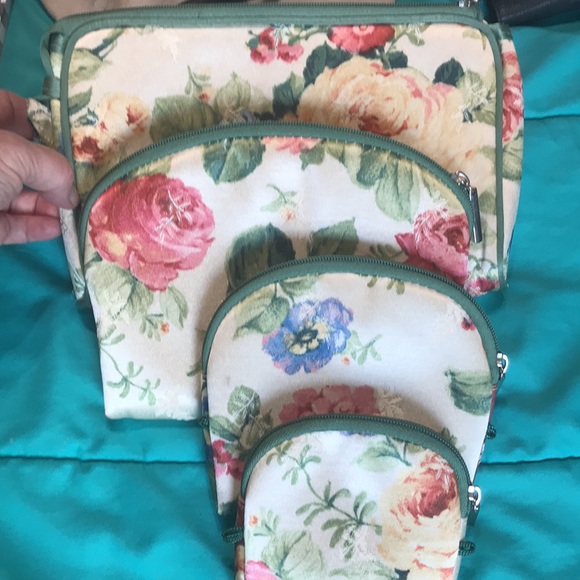 NWOT Cosmetic Bag Set - Picture 7 of 9
